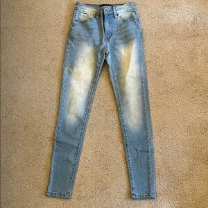 Fashion Nova Mid-Rise Light Blue Women's Skinny Jeans